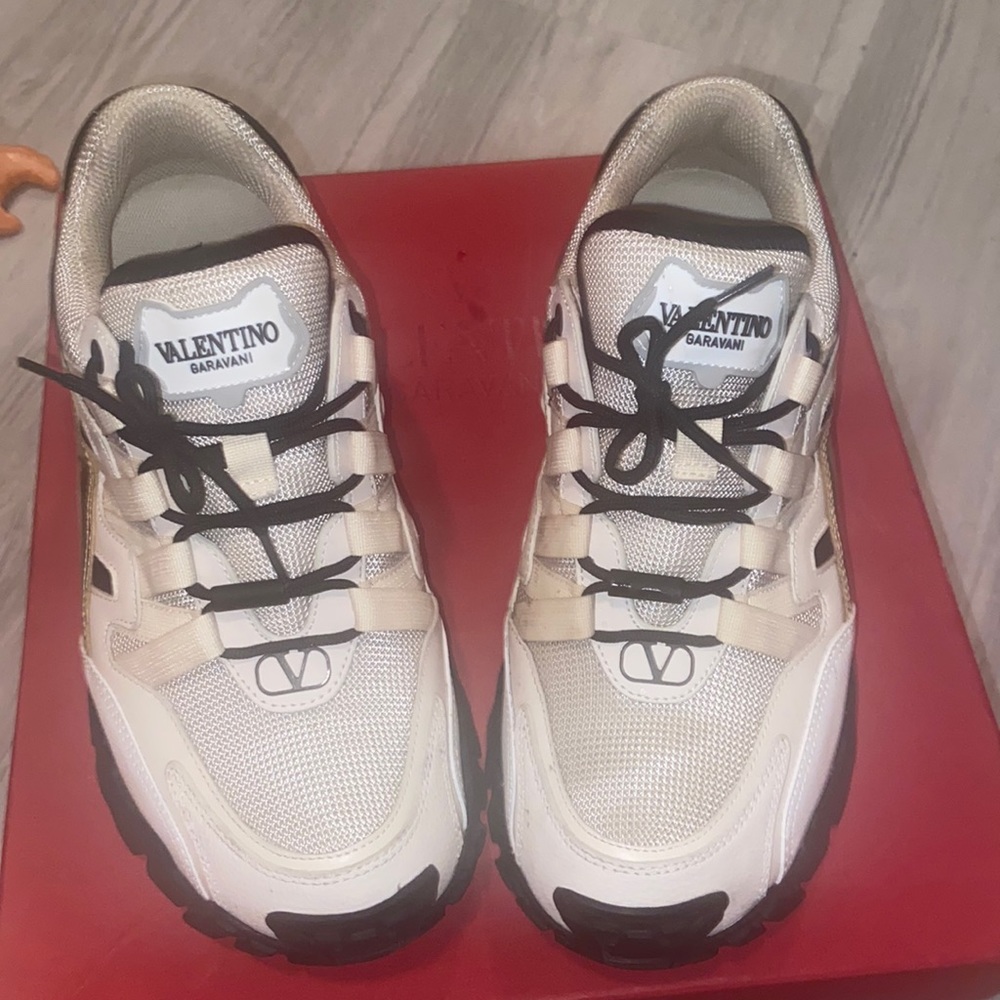 Women valentino sneakers